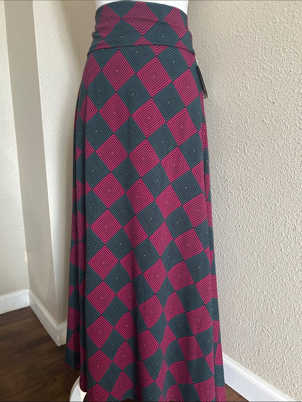 LuLaRoe Maxi Skirt in Magenta and Teal Geometric Diamonds